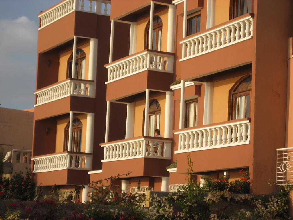 אווריר Villa Sunset B&B מראה חיצוני תמונה